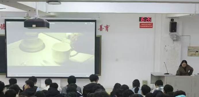 dc8fcb6cc30ad5fe4125d47476cc43de