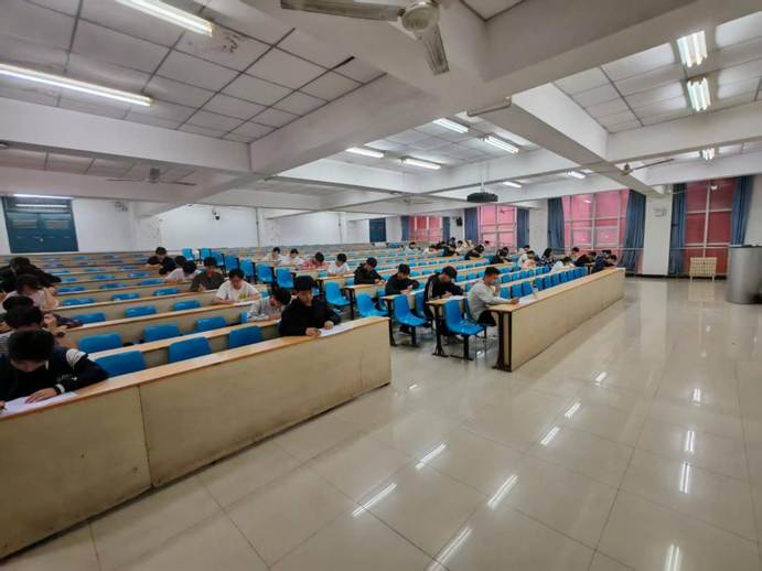 52a03e0d1c43eed2cb0f703c03998ed5