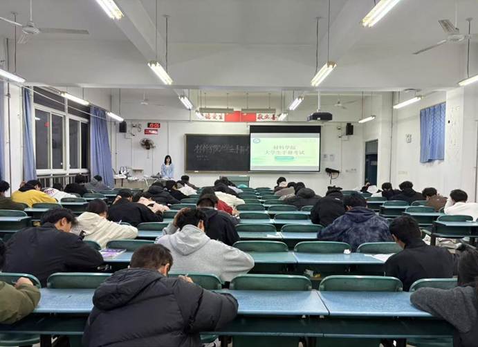 会议室里的人们 AI 生成的内容可能不正确。